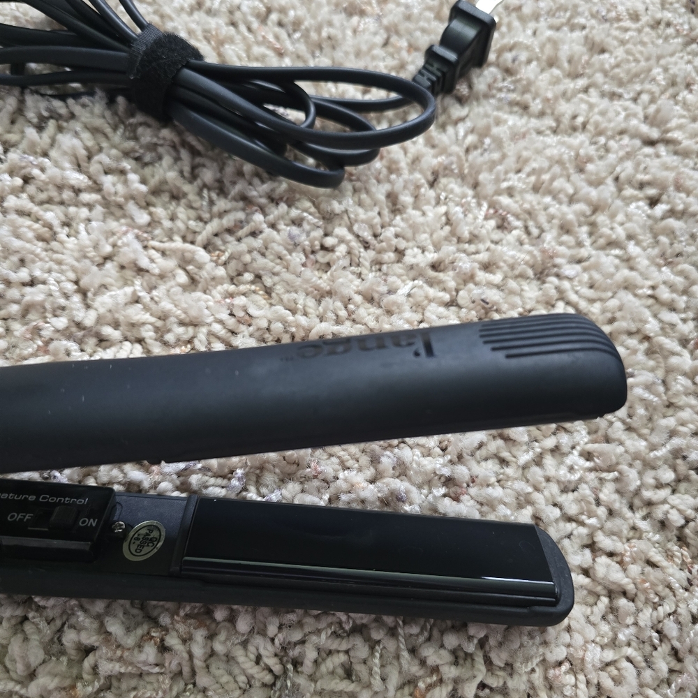L'ange Black Ceramic Plates Hair Straightener - Picture 10 of 10